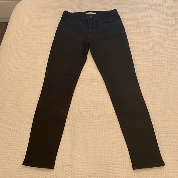 Levi’s 721 High Rise Skinny. Black. 28 Waist. Excellent condition - Picture 2 of 5